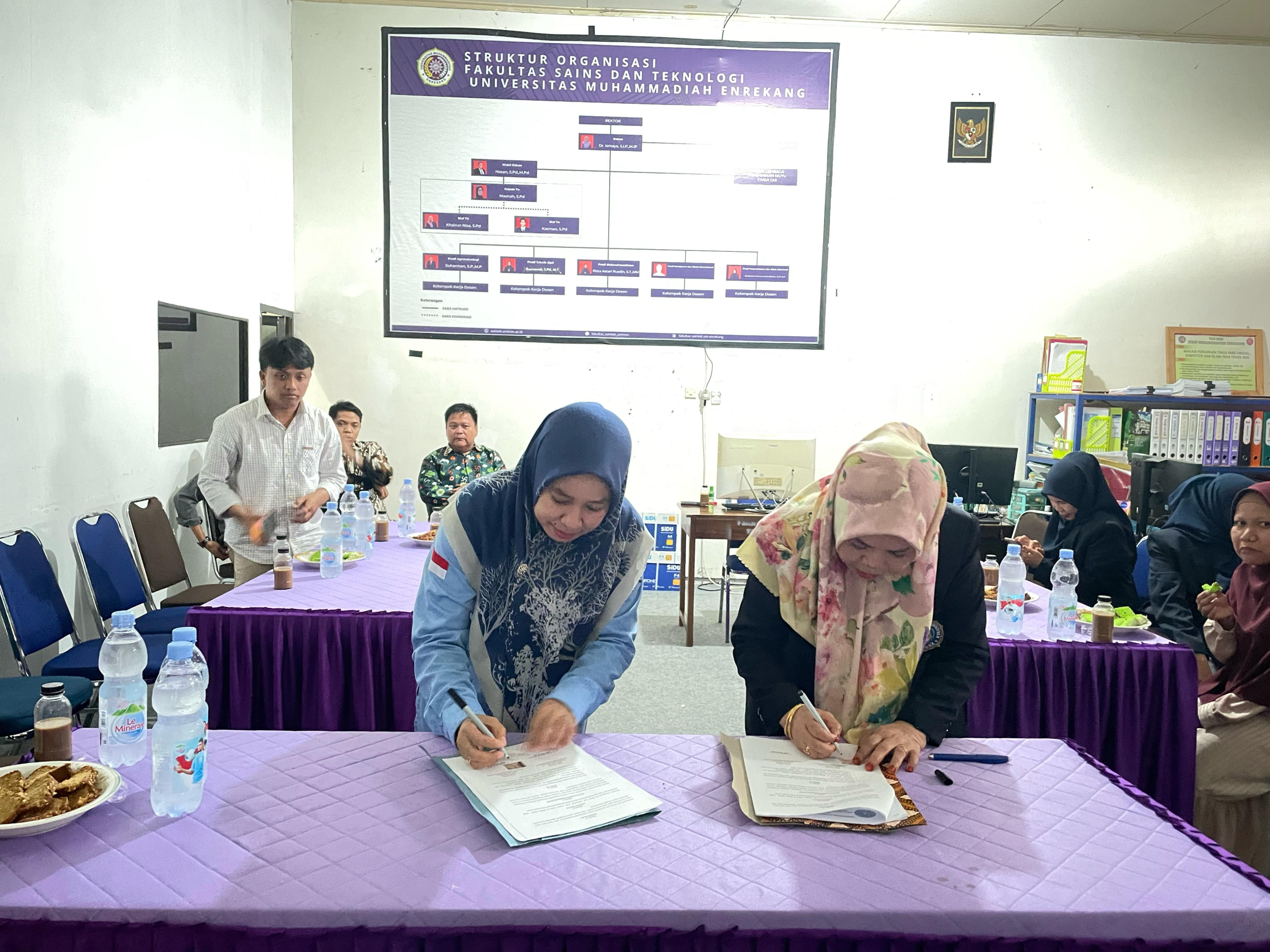 Perkuat Sinergitas, FSAINTEK UNIMEN dan FPP UNIM Bone Tandatangani MoA