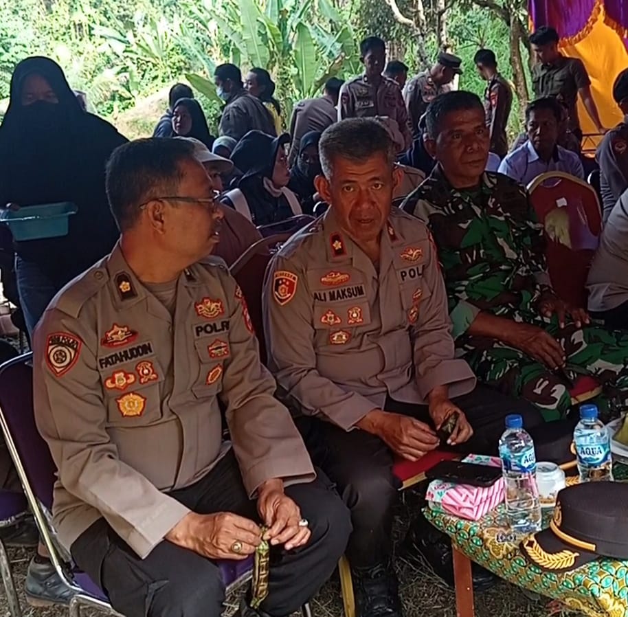 Matangkan Persiapan Penanaman Jagung Kuartal III Tahun 2025 di Desa Bambapuang Wakapolres Enrekang, Meninjau Lokasi
