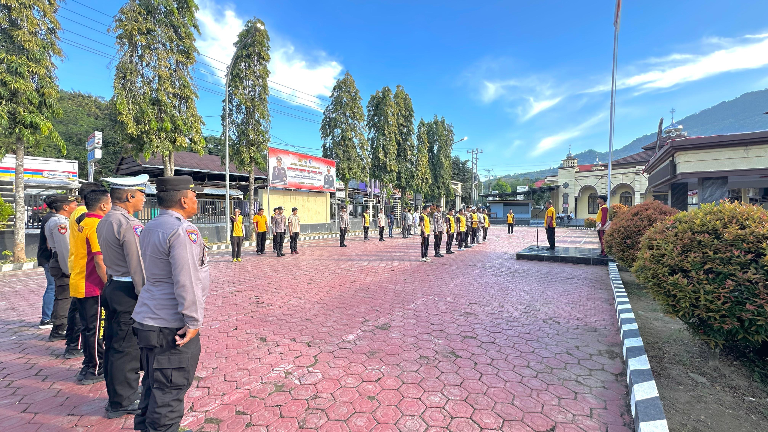 Kasi Propam Polres Enrekang AKP Bahri, Pimpin Apel Pagi : Tegaskan Komitmen Disiplin Personel