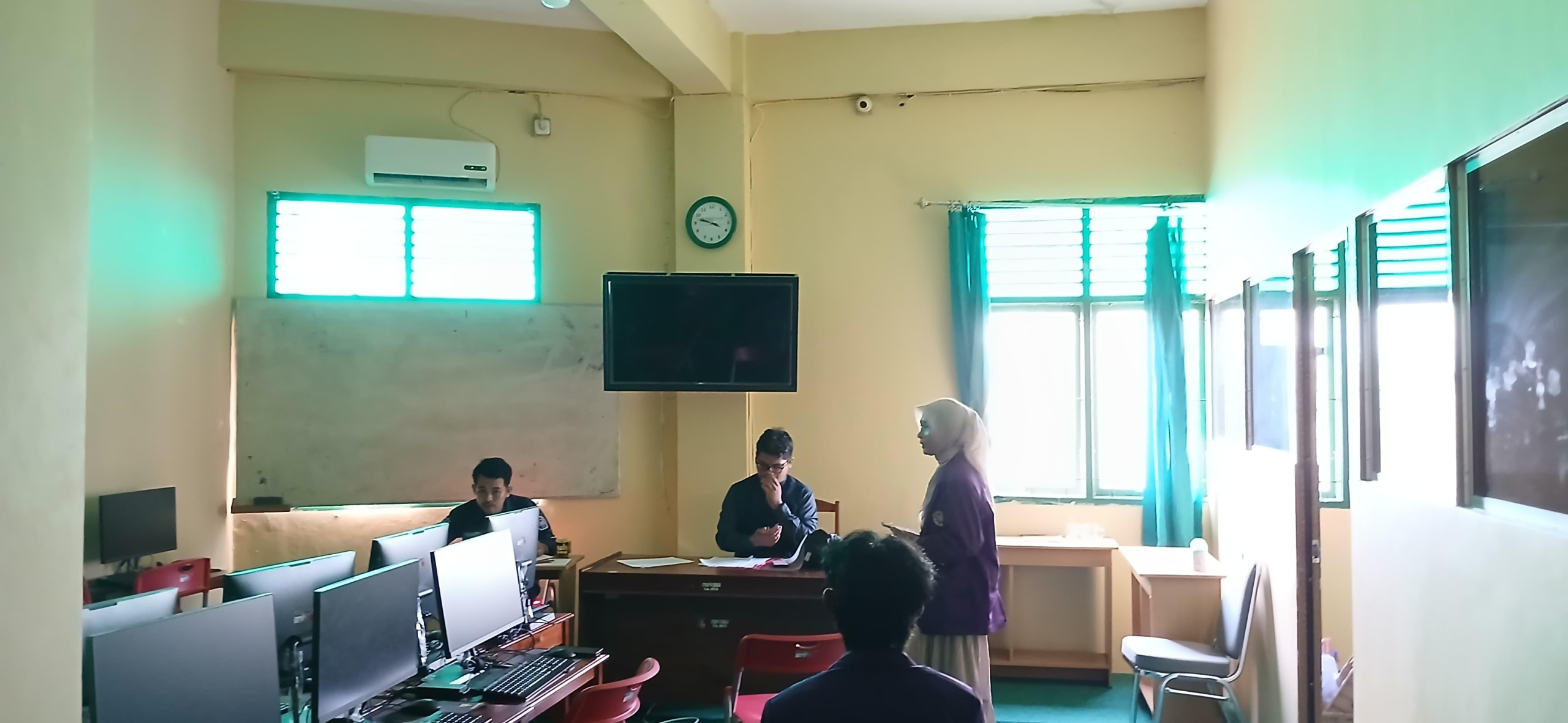 Mahasiswa Prodi PSI UNIMEN Ikuti Seminar dan Simposium Nasional Di UMSi