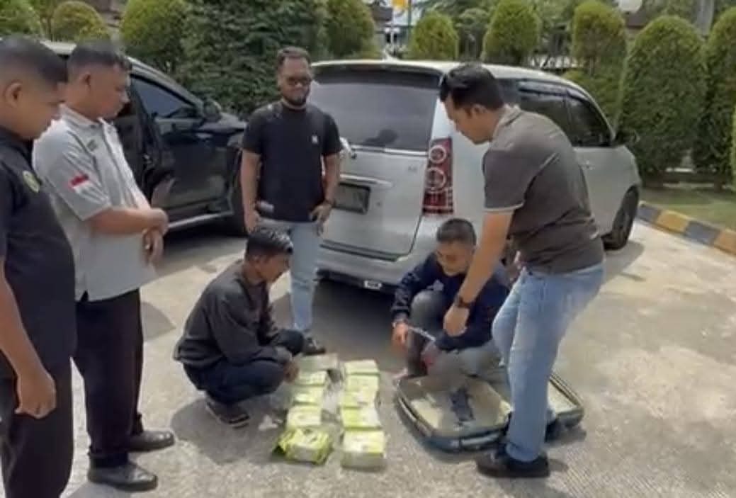 Polda Sumut Gagalkan Penyelundupan 10 Kg Sabu Jaringan Aceh–Palembang, Dua Pelaku Ditangkap