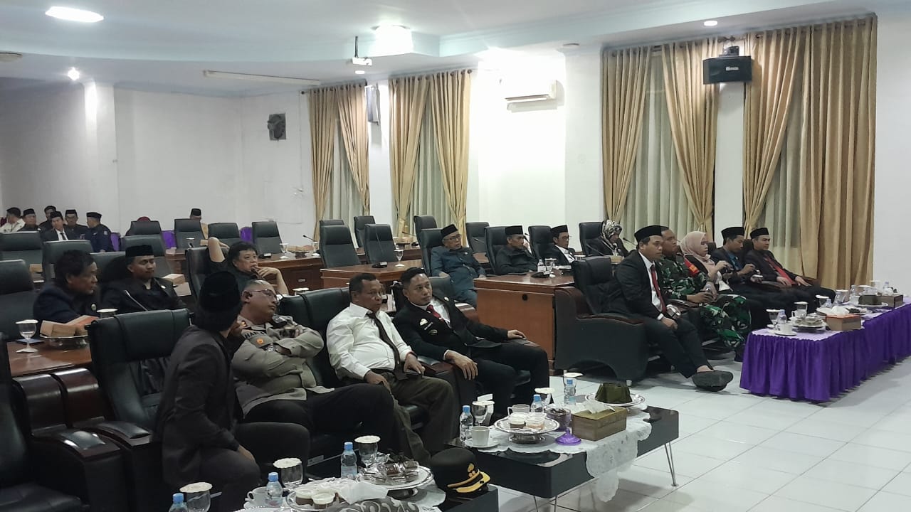 Bupati Enrekang Hadiri Rapat Paripurna DPRD, Dengarkan Pidato Kenegaraan Presiden RI Jelang HUT ke-80
