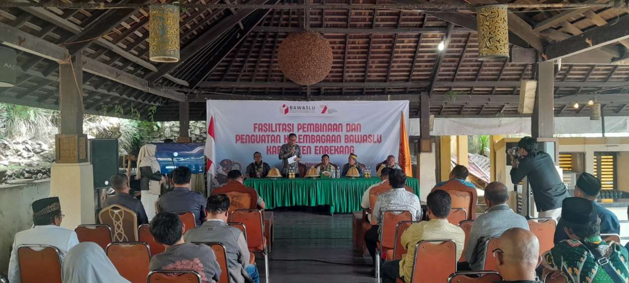 Bawaslu Enrekang Gelar Penguatan Kelembagaan Demi Stabilitas Pemilu.