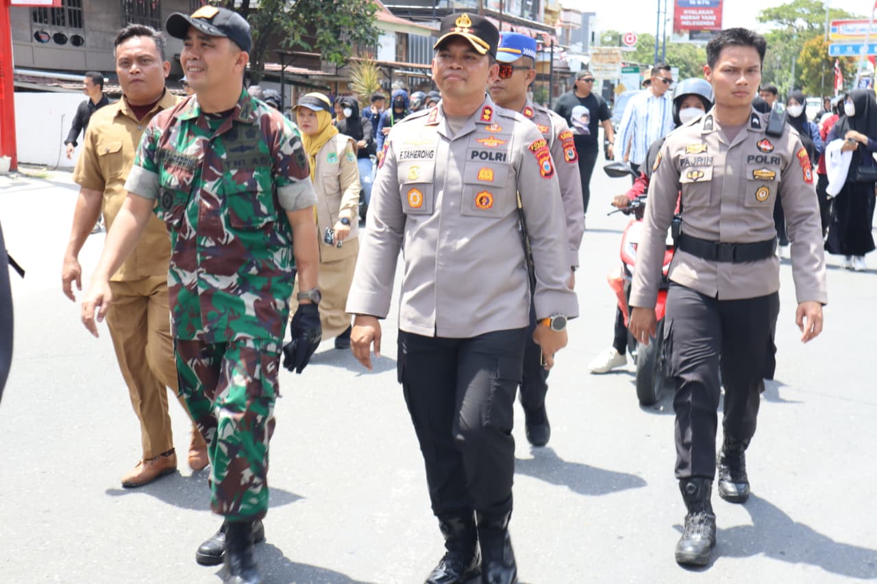 Kapolres Sidrap Pimpin Pengamanan Humanis, Aksi Damai Berjalan Tertib