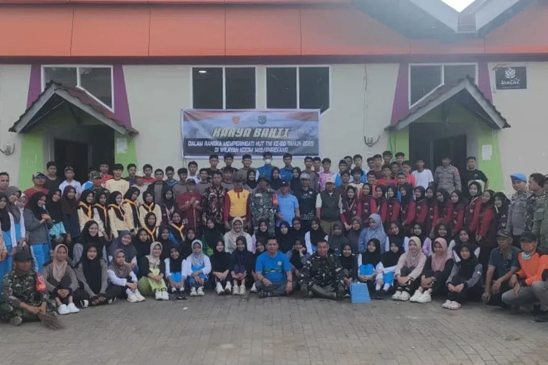 Sambut HUT TNI ke-80, Koramil 1419-03/Baraka Bersama Forkopimca Gelar Karya Bakti