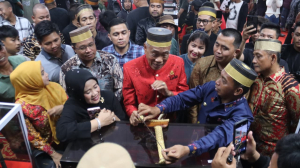 Bupati Sidrap Buka Pameran Pusaka dan Pagelaran Seni Budaya Season II, Angkat Kearifan Lokal sebagai Jati Diri Bangsa