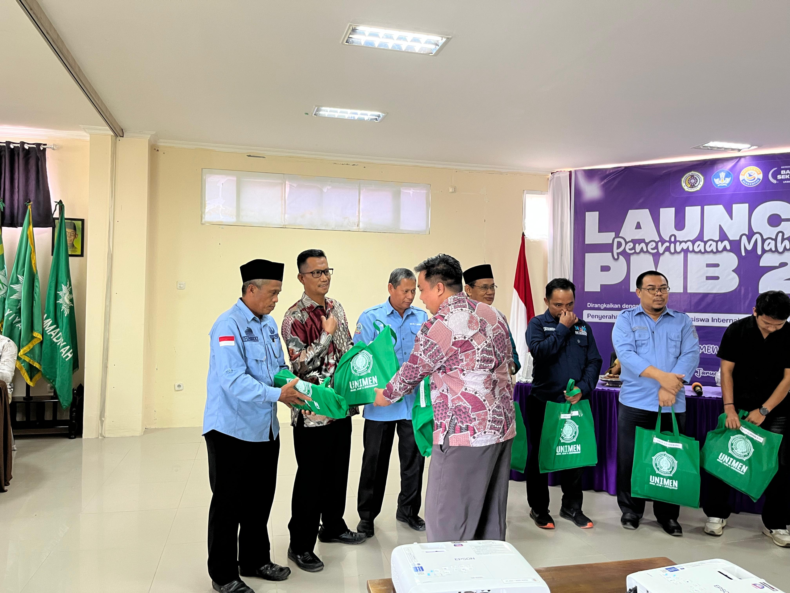 8 Sekolah yang Paling Banyak Alumninya Diterima Di UNIMEN 2025, Berikut Daftarnya