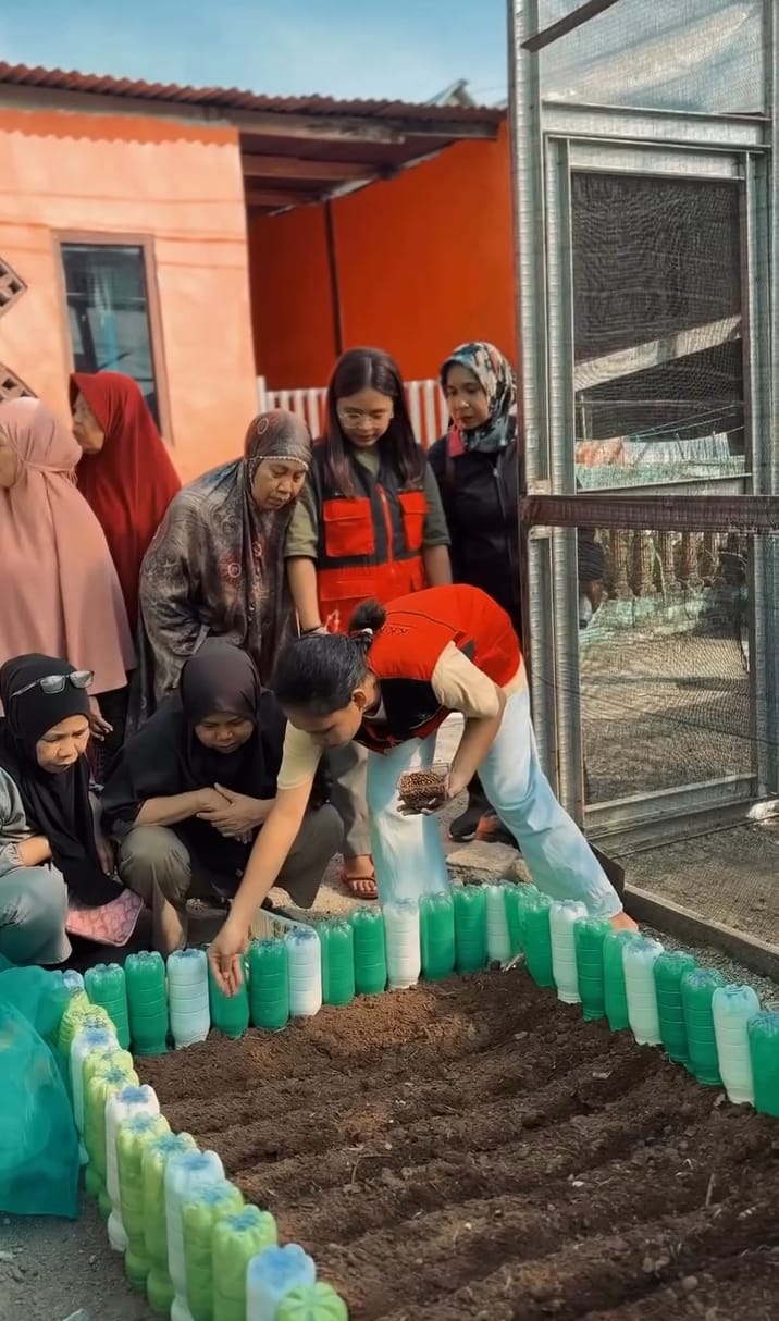 Mahasiswa KKN-T Unhas Gelombang 115 Laksanakan Program MINIBOT di Kelurahan Watang Soreang