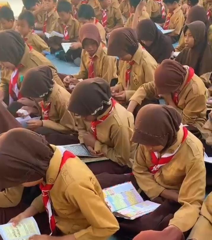 UPT SDN 12 Pangsid, jumat Pagi’ kegiatan Gerakan Literasi Al-Qur’an.