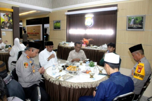 Pererat Silaturahmi Ramadhan, Polres Enrekang Gelar Buka Puasa Bersama Forkopimda, Media dan Anak Yatim