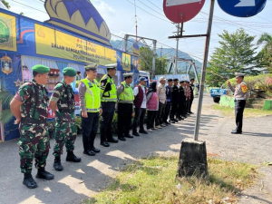 Personel TNI–Polri dan Instansi Terkait Siaga di Pos Pelayanan Terpadu