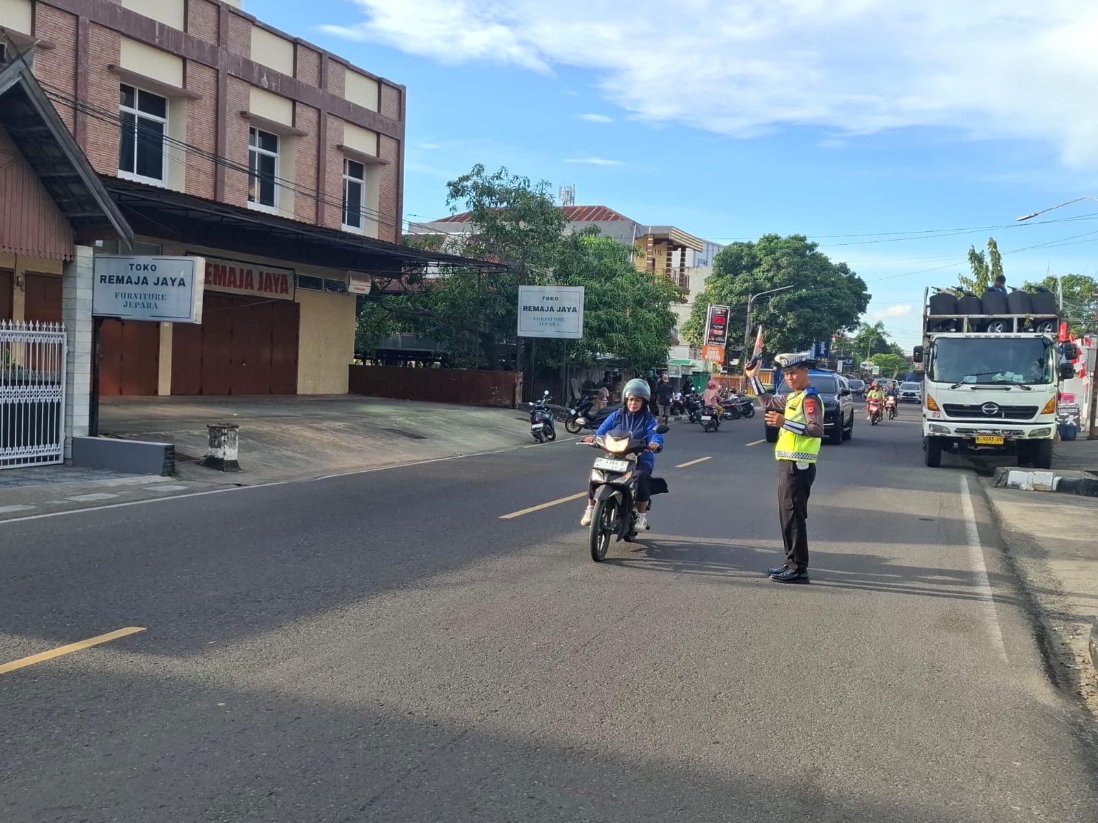 Salut! Sosok Aiptu Yudi Jadi Inspirasi Pengabdian Tanpa Pamrih di Pinrang