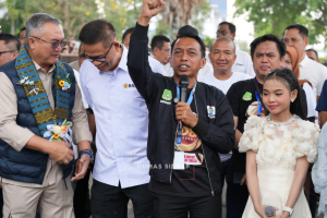 Ribuan Peserta Audisi Dangdut Academy 8 Padati Kantor Bupati Sidrap