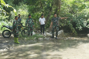 Dandim 1419/Enrekang Tinjau Lokasi Rencana Pembuatan Jembatan Aramco di Desa Kaluppini