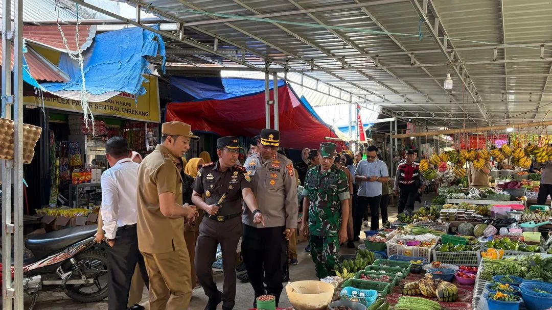 Forkopimda Enrekang Sidak Harga dan Ketersediaan Bahan Pokok Jelang Idul Adha 1447 H