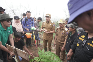 Peringati Hari Bumi, Bupati Enrekang Meresmikan Areal Eko Wisata.