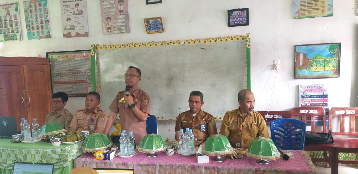 Akselerasi Transformasi Digital, Dinas Kominfo Sidrap Gelar Pendampingan TTE bagi Kepala SD se-Kecamatan Pitu Riawa