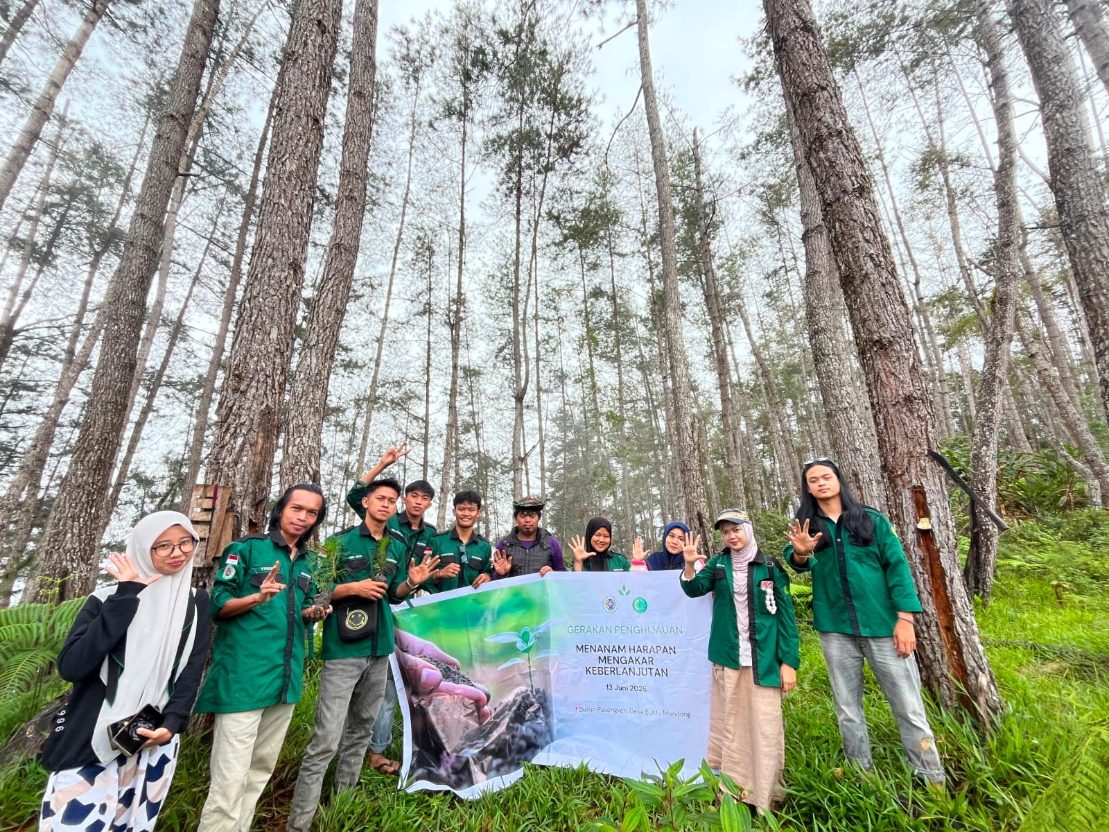 Penghijauan Hutan Pinus Pasongken, HIMAGRO UNIMEN Tegaskan Komitmen pada Lingkungan