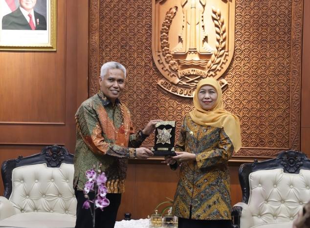 Muhammad Naim Temui Gubernur Jatim Khofifah Indar Parawansa, Perkuat Sinergi Program Pertanahan