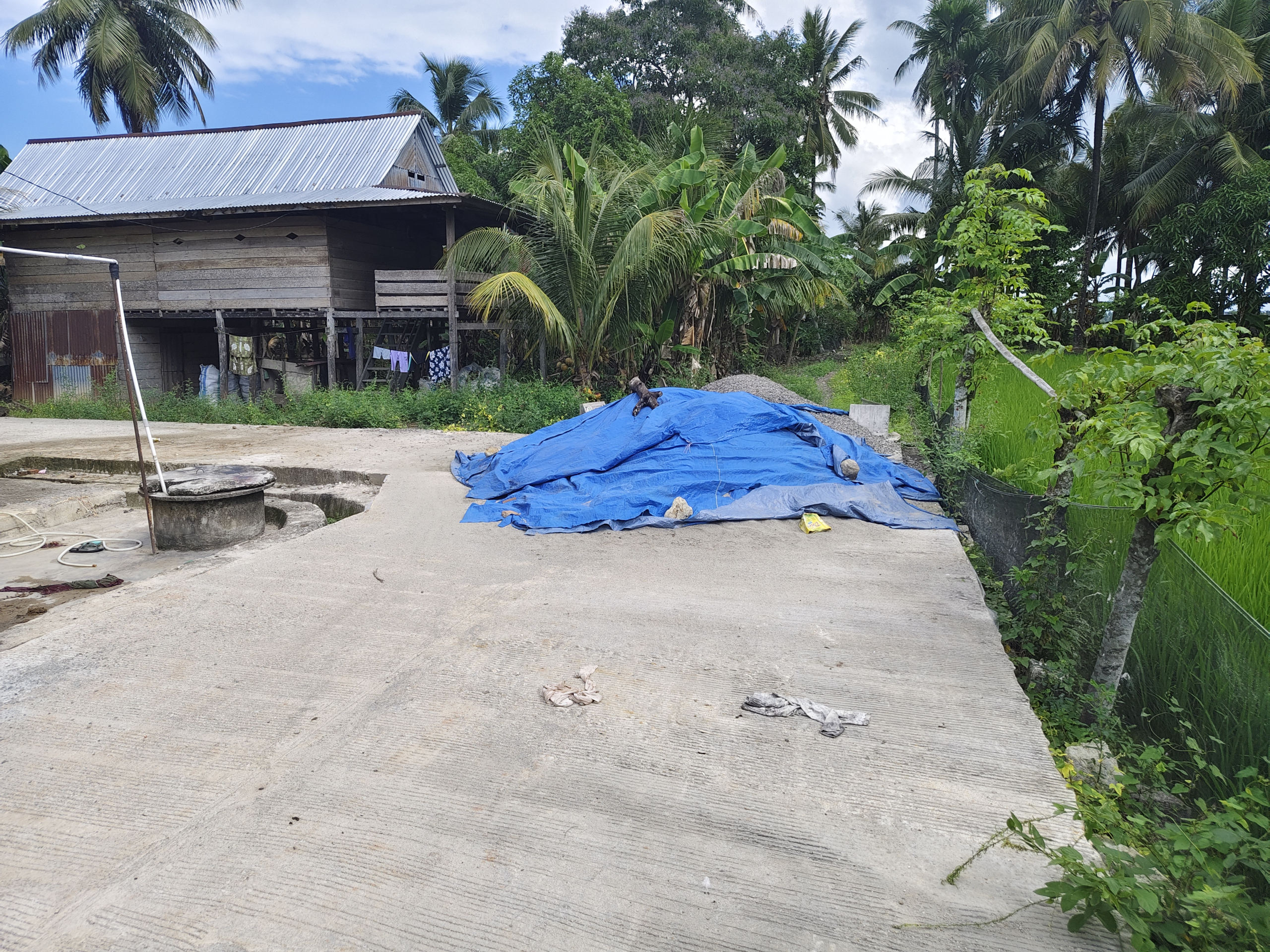 Rabat Beton Rp213 Juta Tanpa Papan Proyek di Ajubissue Jadi Sorotan, APH Diminta Turun Lakukan Pemeriksaan