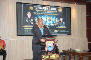 Semarak HUT Bhayangkara Ke-80, Kapolres Enrekang Resmi Buka Turnamen Catur Piala Kapolres 2026