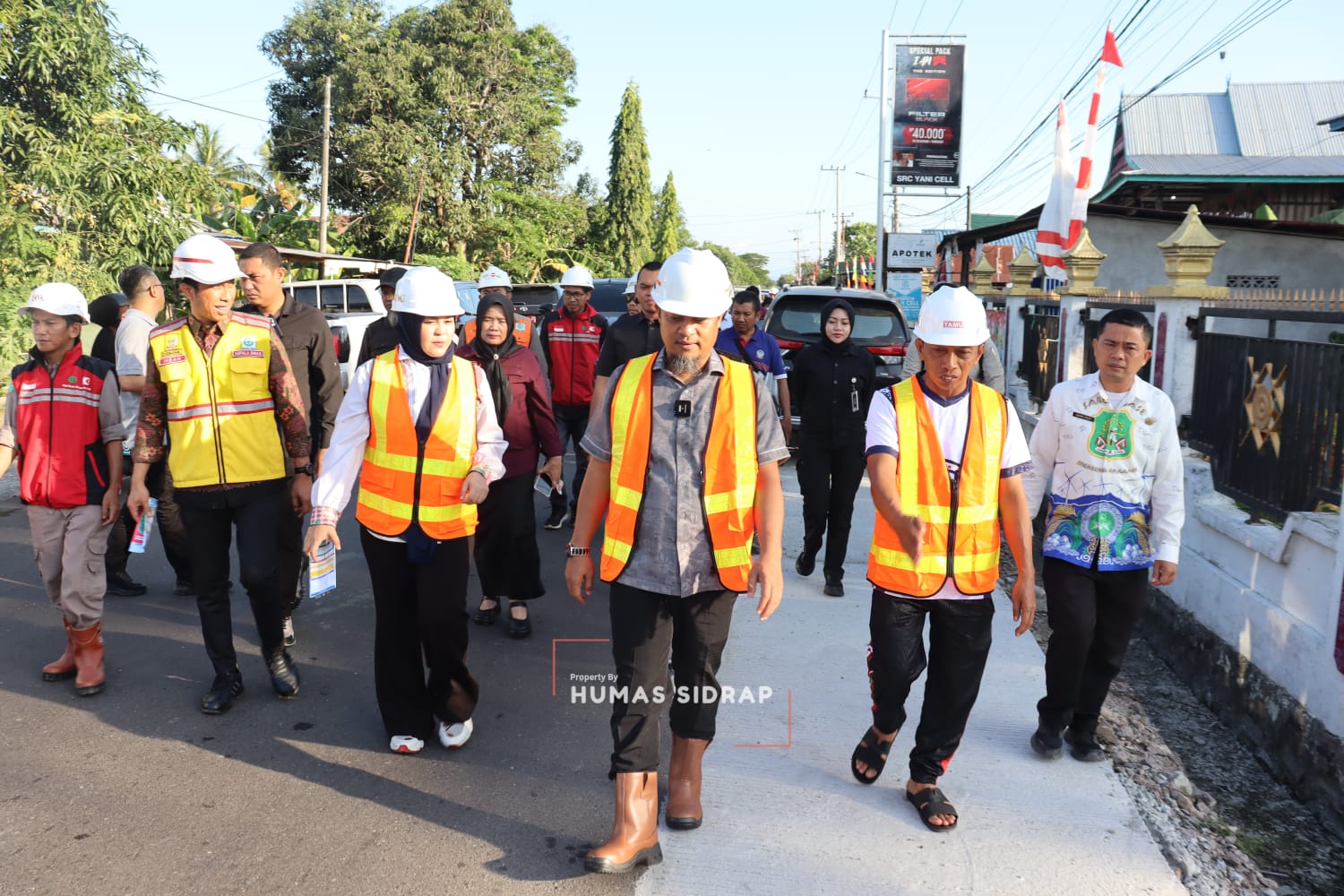 Tinjau Pengerjaan Ruas Jalan Rappang–Pangkajene, Gubernur Sulsel Harapkan Manfaat Optimal bagi Warga