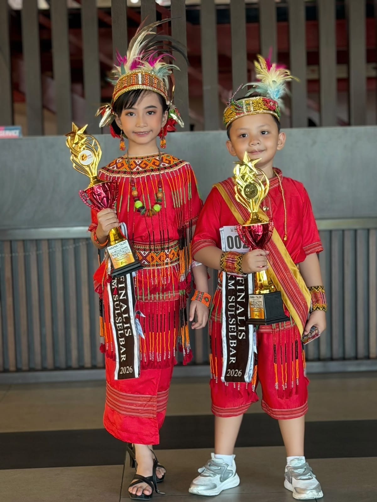 Kolaborasi Memukau Dua Finalis Cilik Pinrang di Talent Show AMKM Sulselbar 2026, Borong Gelar Juara