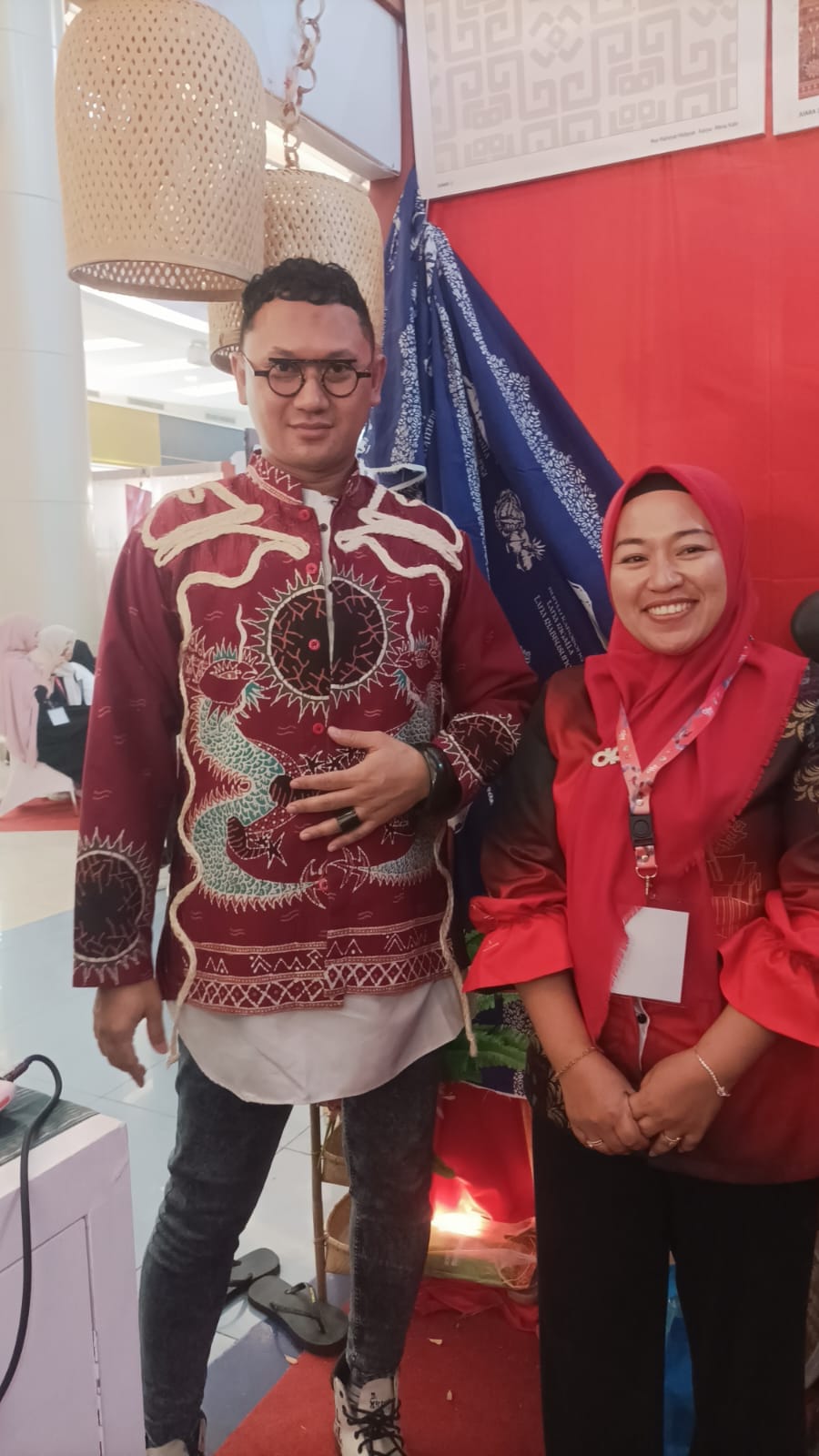 Wastra Sisik Naga Khas Enrekang Curi Perhatian di Pameran Dekranasda Nasional, Dua Koleksi Ludes Terjual
