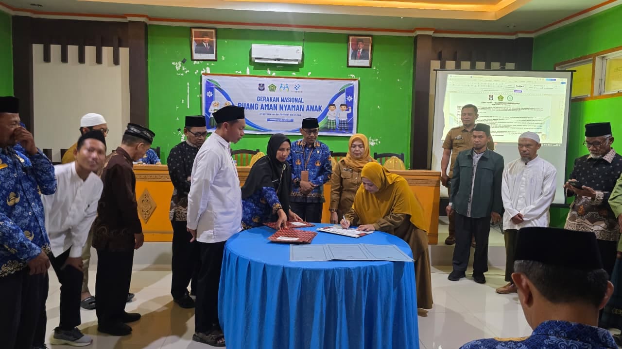 PENANDATANGANAN DEKLARASI PESANTREN RAMAH ANAK, LANGKAH NYATA ENREKANG MENUJU KABUPATEN LAYAK ANAK