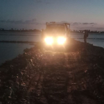 Sampai Malam, Truk Material Terus Berdatangan ke Lokasi TMMD ke-129 Kodim 1404/Pinrang