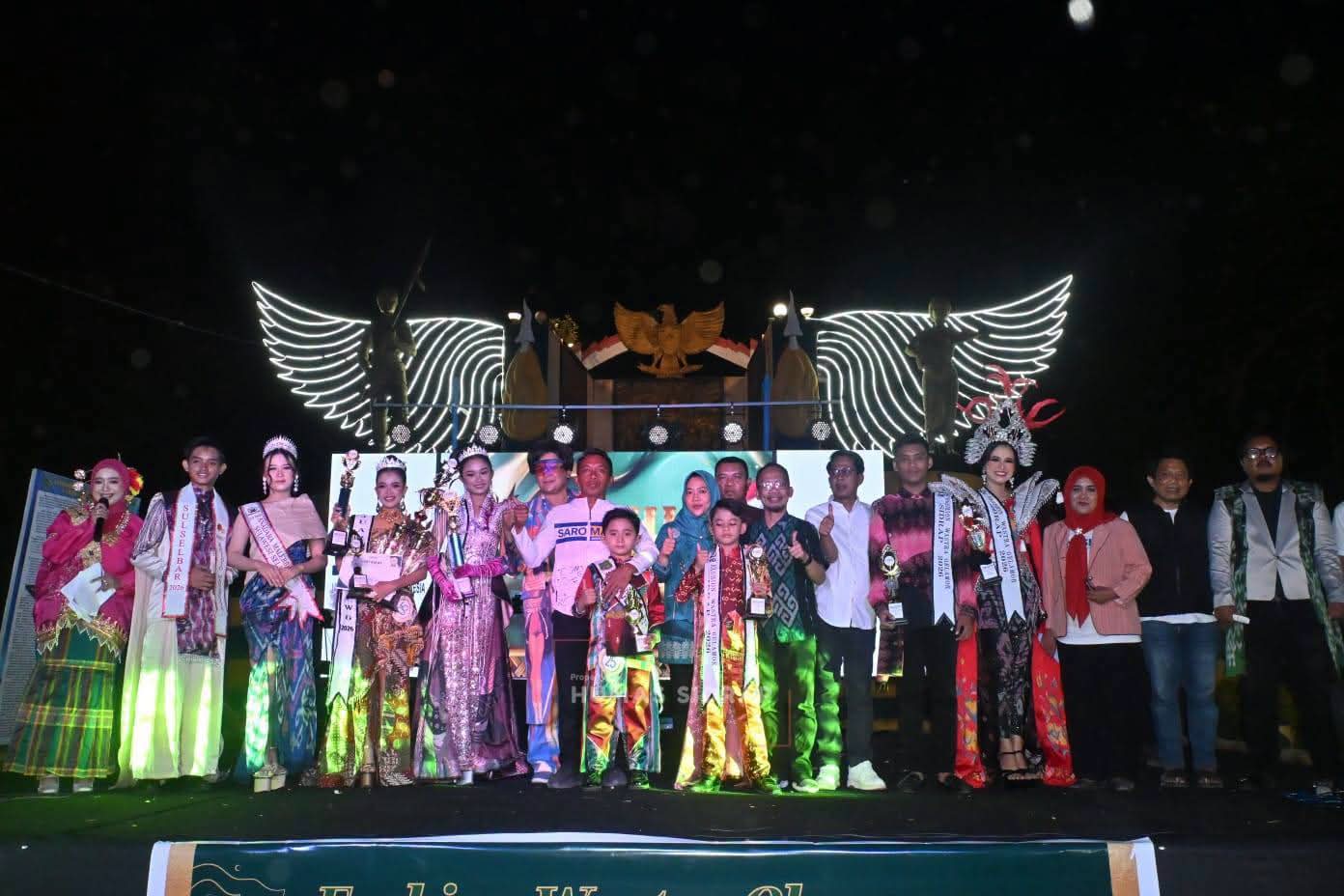 Bupati Hadiri FWG 2026 Sidrap: Saat Busana Adat Disulap Jadi Fashion Glamour yang Kekinian