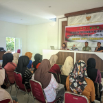 Tingkatkan Kesadaran Hidup Sehat, Satgas TMMD Ke-129 Kodim 1404/Pinrang Gelar Penyuluhan Kesehatan di Kantor Desa Tanratuo