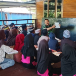 TMMD Ke-129, Satgas Kodim 1404/Pinrang Ajarkan Baca Tulis Al-Qur’an kepada Anak-Anak Desa Tanratuo