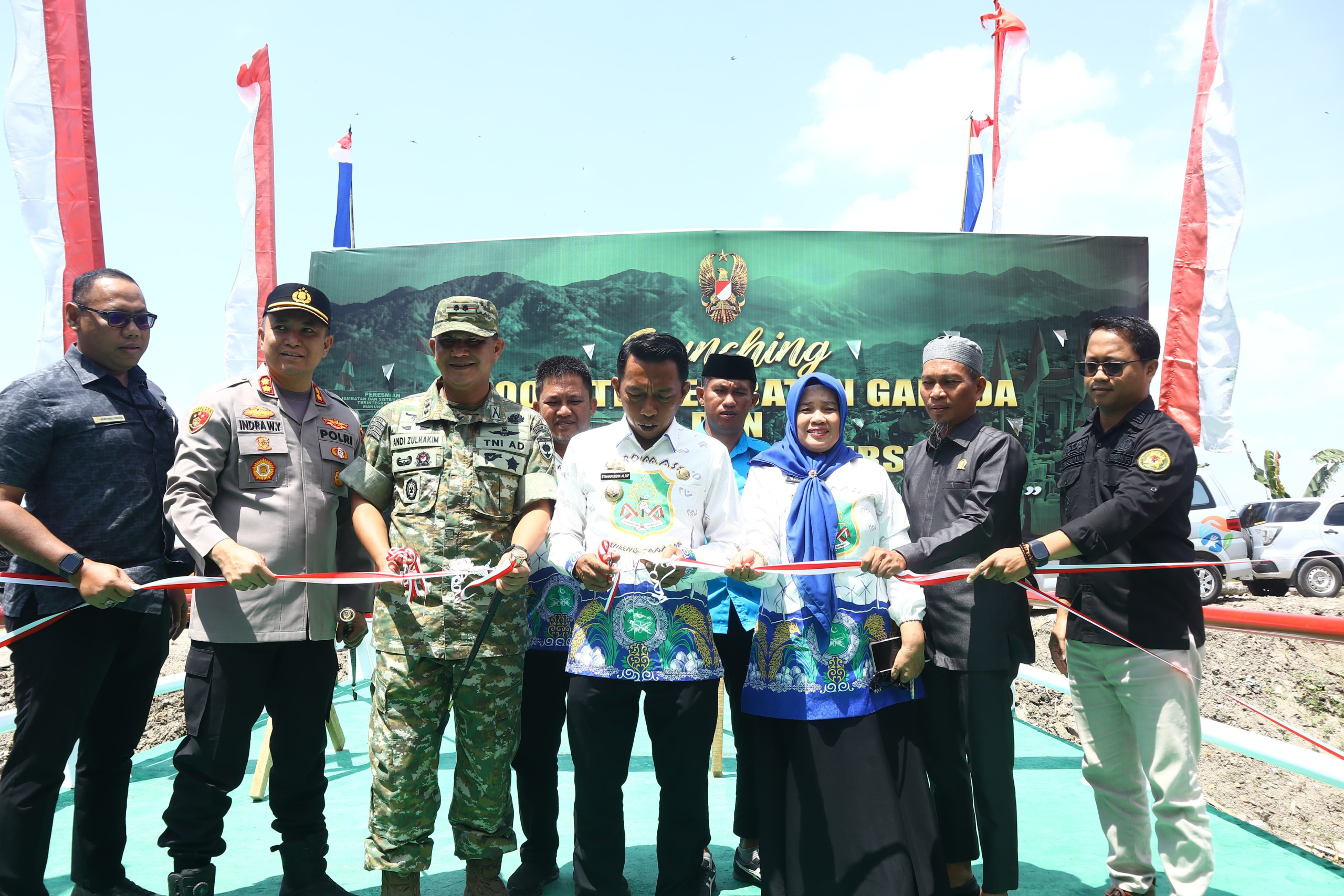 Hadiri Peresmian Jembatan Garuda Merah – Putih, Indra Waspada Puji Sinergi TNI-POLRI dan Pemda Sidrap