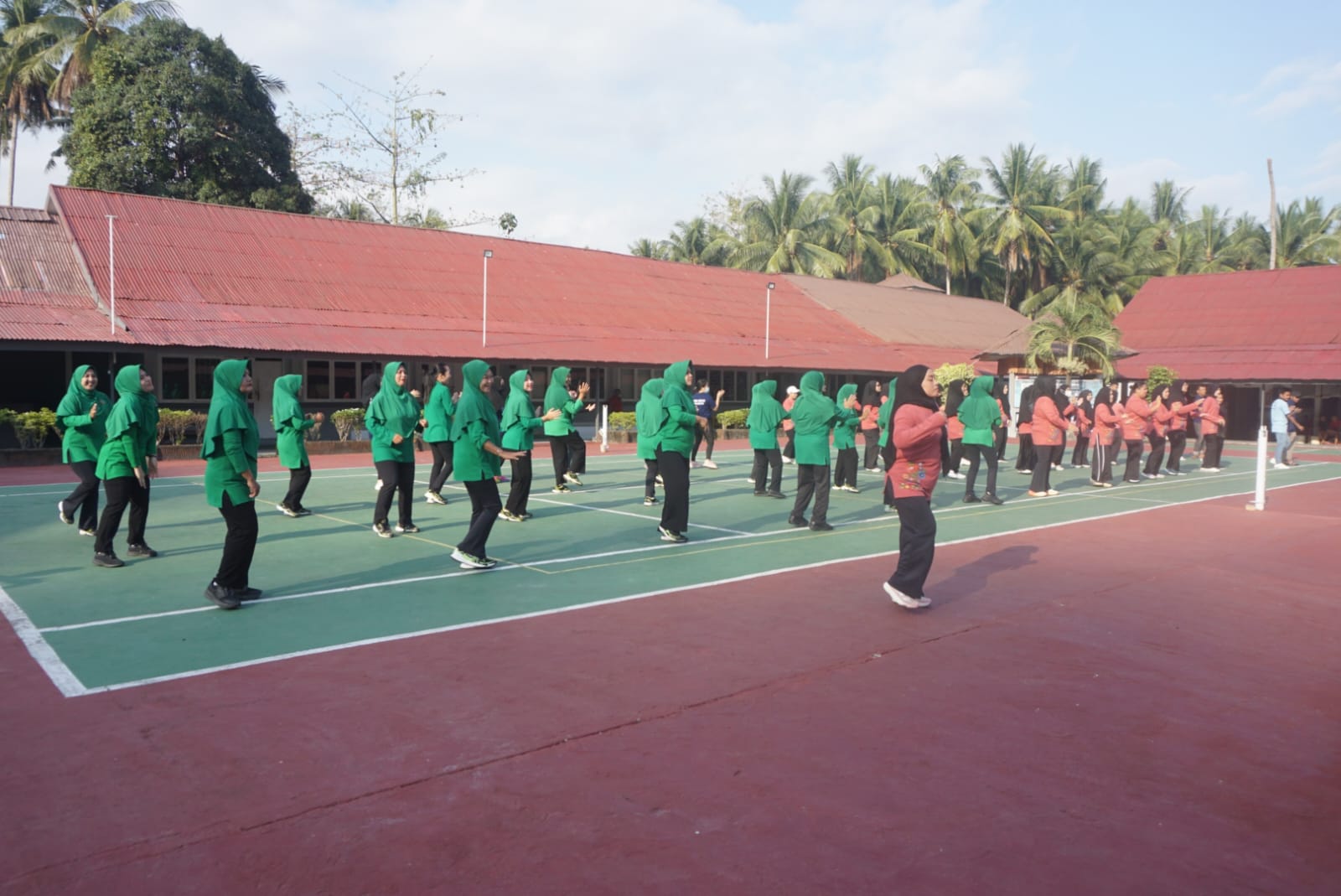 Persit KCK Kodim 1419/Enrekang Bersama Dharma Wanita Rutan E