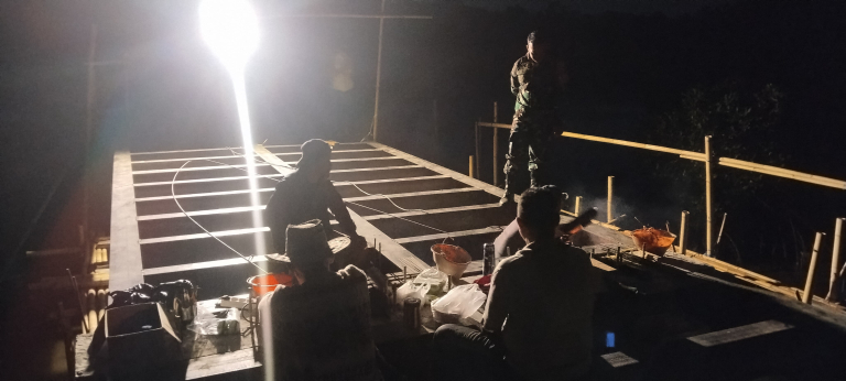Gaspol! Pengerjaan Jembatan Beton di Suppa Dikebut, Pengelasan Dilakukan Malam Hari