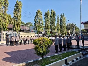 Kapolres Enrekang Pimpin Apel Pimpinan, Tekankan Pengawasan Senpi, Penjagaan Tahanan dan Optimalisasi Peran Bhabinkamtibmas
