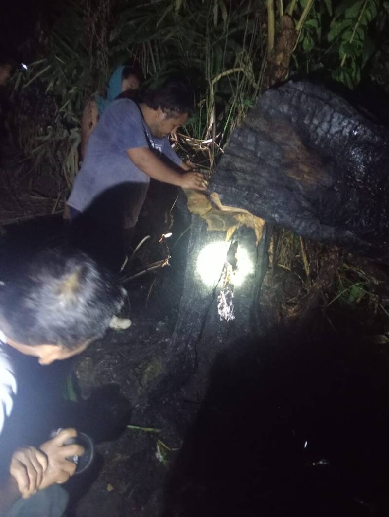 Warga Kelurahan Bangkala Maiwa Sigap Padamkan Titik Api.
