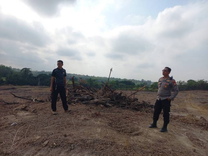Kapolsek Maiwa Kontrol Lokasi Lahan Persiapan Sekolah Rakyat di Salokaraja