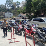 Hindari Kemacetan Antrean BBM, Sat Lantas Polres Enrekang  Lakukan Pengaturan Arus Lalu Lintas di Depan SPBU Massemba.