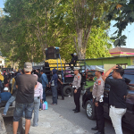 Kasat lantas  Polres Enrekang Melaksanakan Pengamanan Dan Pengaturan Lalulintas Aksi Unjuk Rasa.