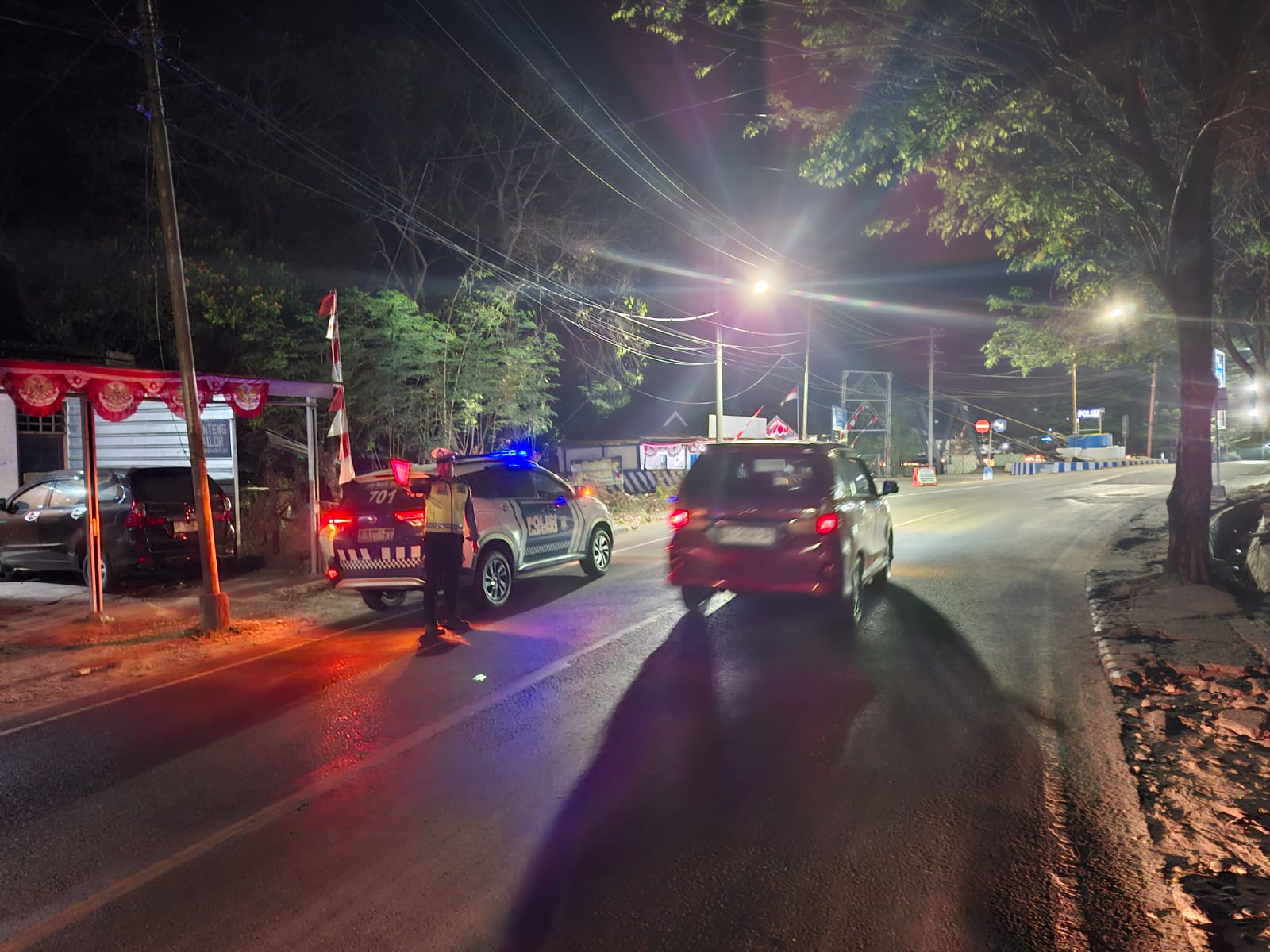 Patroli Malam Satlantas Polres Enrekang Sasar Titik Rawan di Enrekang Arus Lalin Terpantau Ramai Lancar