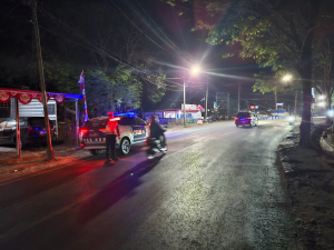 Ketika Malam Terlelap, Lampu Biru Satlantas Polres Enrekang Tetap Menyala untuk Keselamatan