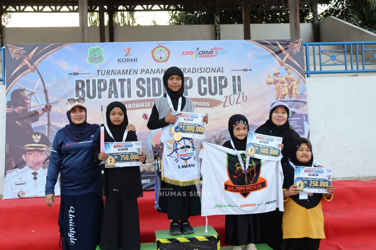 Ratusan Pemanah Putri Tunjukkan Ketepatan Bidikan di Bupati Cup II Sidrap