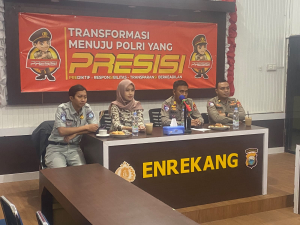 Optimalkan Pelayanan Digital, Satlantas Polres Enrekang Ikuti Zoom Anev Aplikasi SIGNAL