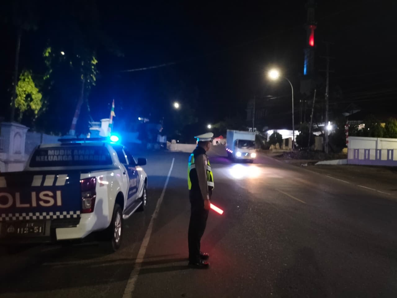 Patroli Blue Light Sat Lantas Polres Enrekang Berikan Keamanan Pada Pengendara Di Malam Hari
