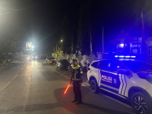 SatLantas Polres Enrekang Laksanakan Patroli Blue Light Diwilayah Kota Enrekang