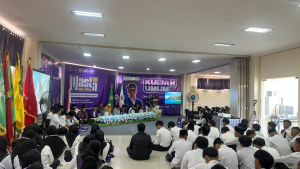 Rijal Djamal: Kampus Bukan Sekadar Tempat Meraih Gelar, tetapi Menyiapkan Diri untuk Berdampak.