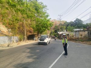 Laksanakan Pengaturan Pagi, Wujud Nyata Satlantas Polres Enrekang Bentuk  Pelayanan Demi Keamanan dan Keselamatan Masyarakat