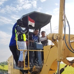 Lama Tak Tersentuh, Jalan Desa Sipodeceng Akhirnya Dibangun, Bupati Sidrap Turun Mengawasi